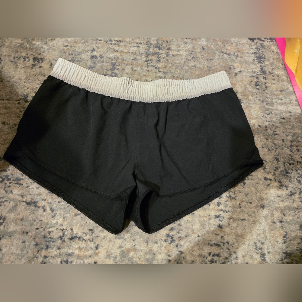 Endless Sun Board Shorts Size Large